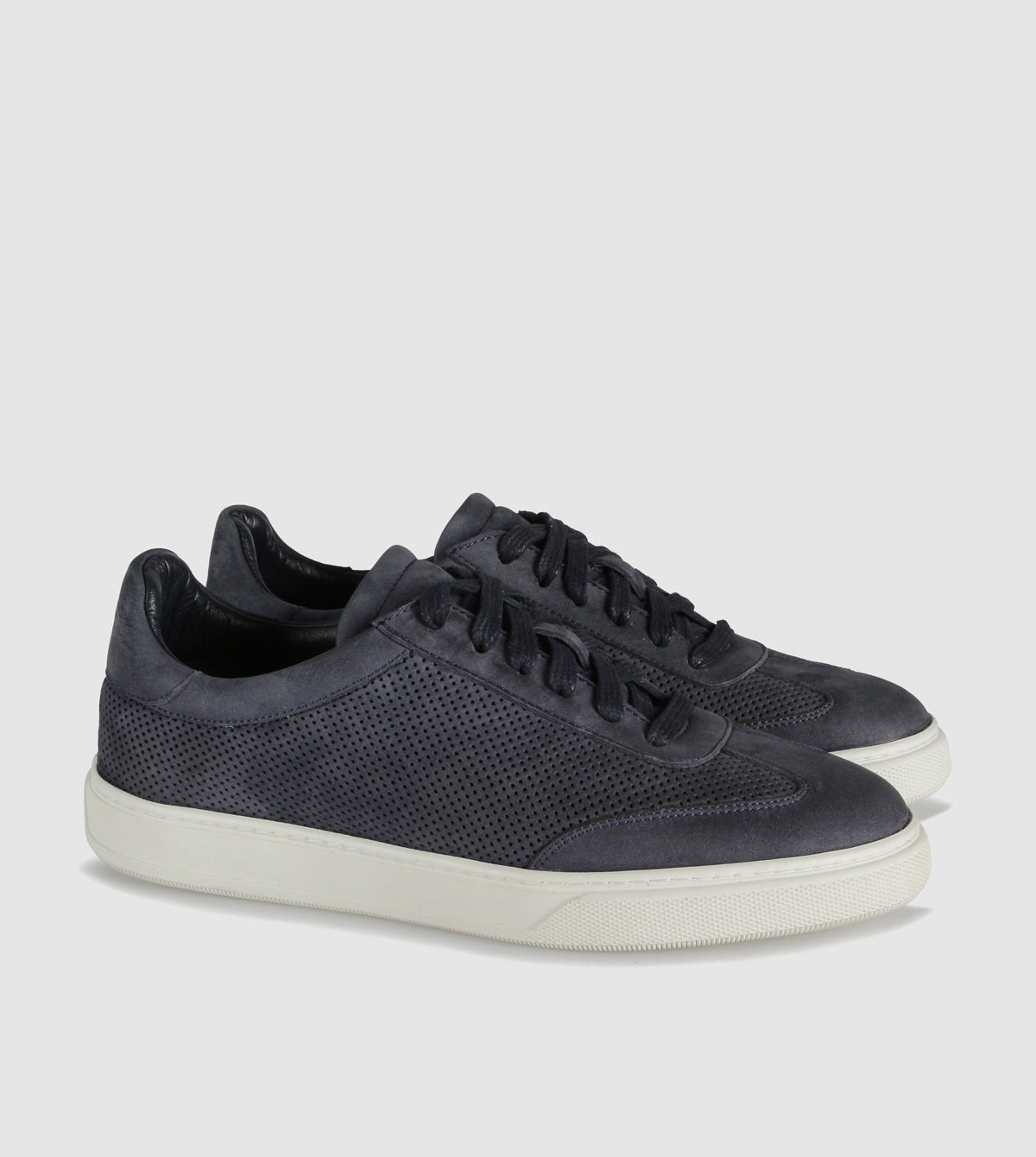 Djimon Low Top Sneakers by Brando