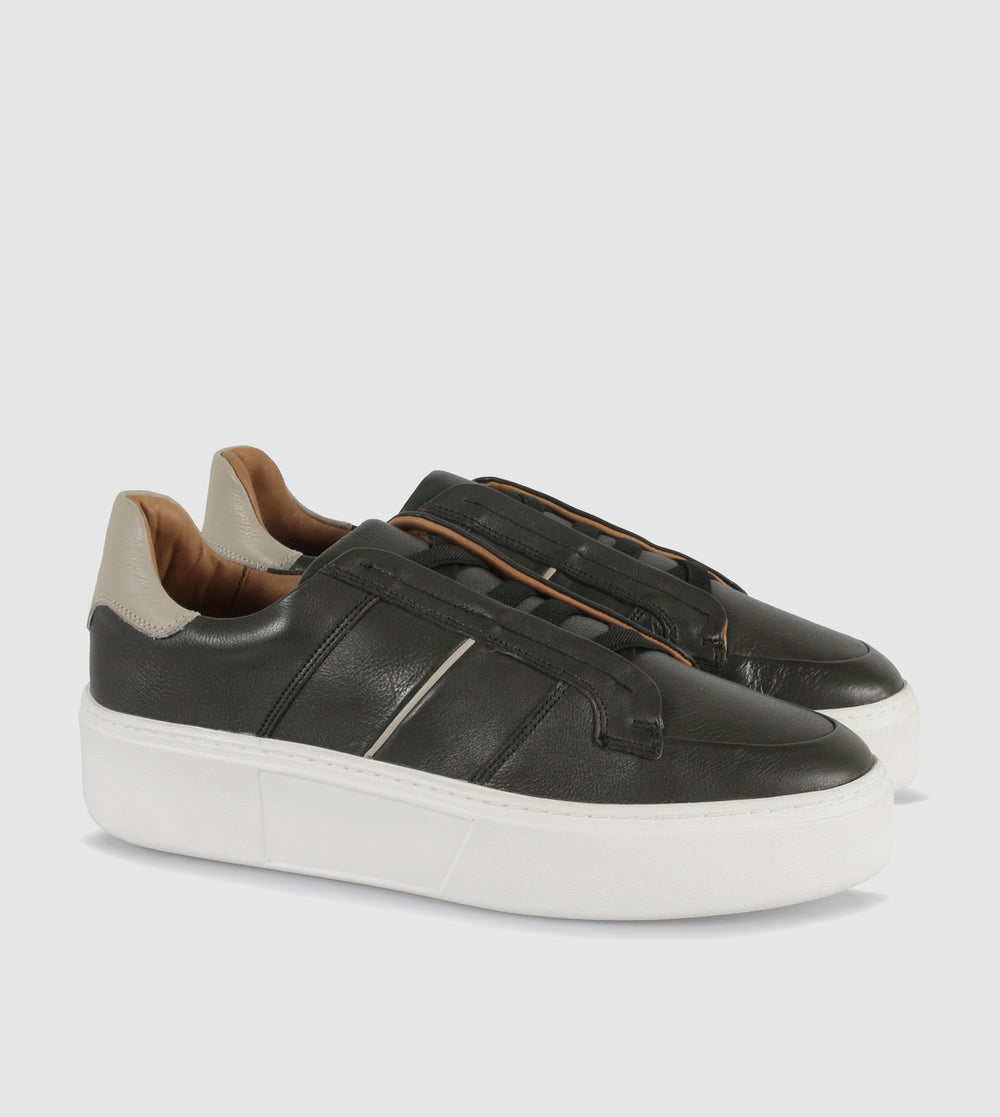 Vico Low Top Sneakers by Brando