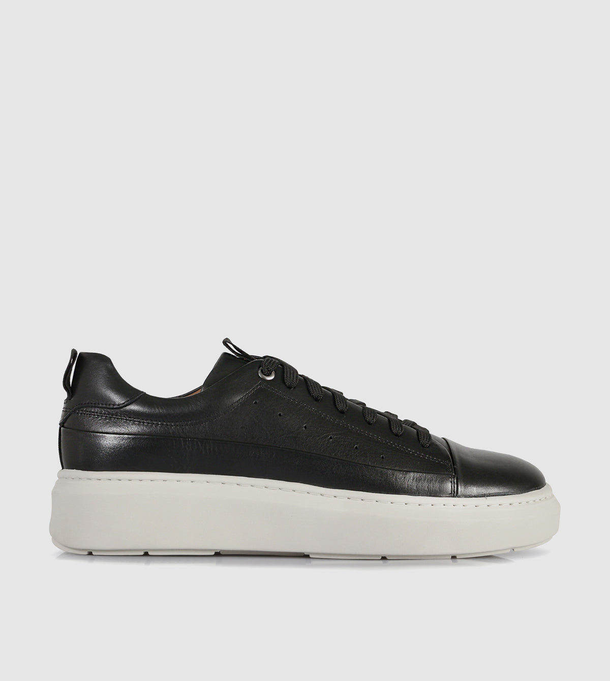Corin Low Top Sneakers by Brando