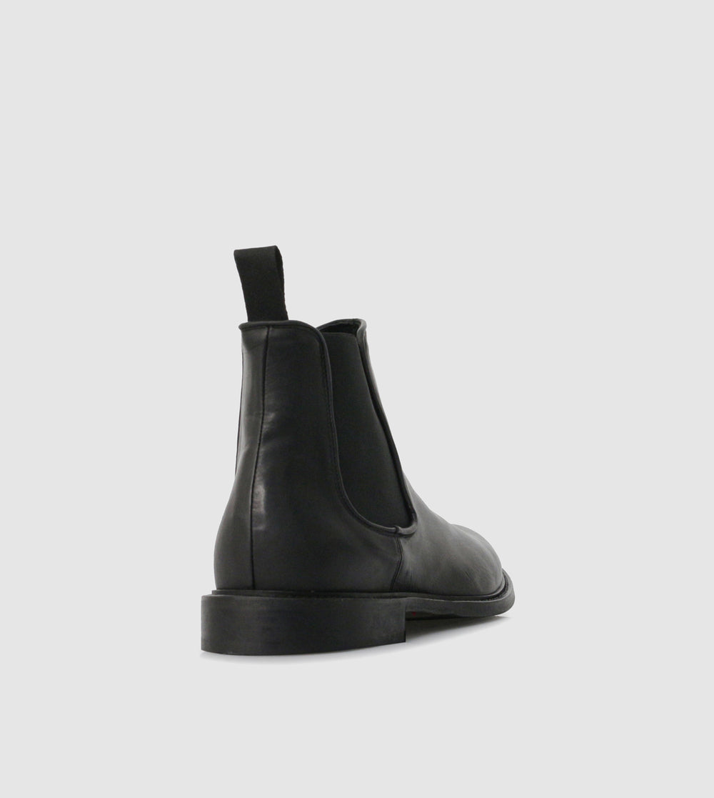 Knoplfer Chelsea Boots by Brando